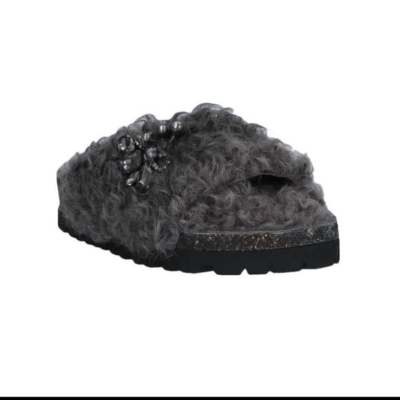 Movie's Shearling Rhinestone Brooch Flat Cozy Sandals Gray Size 8 - Picture 2 of 8